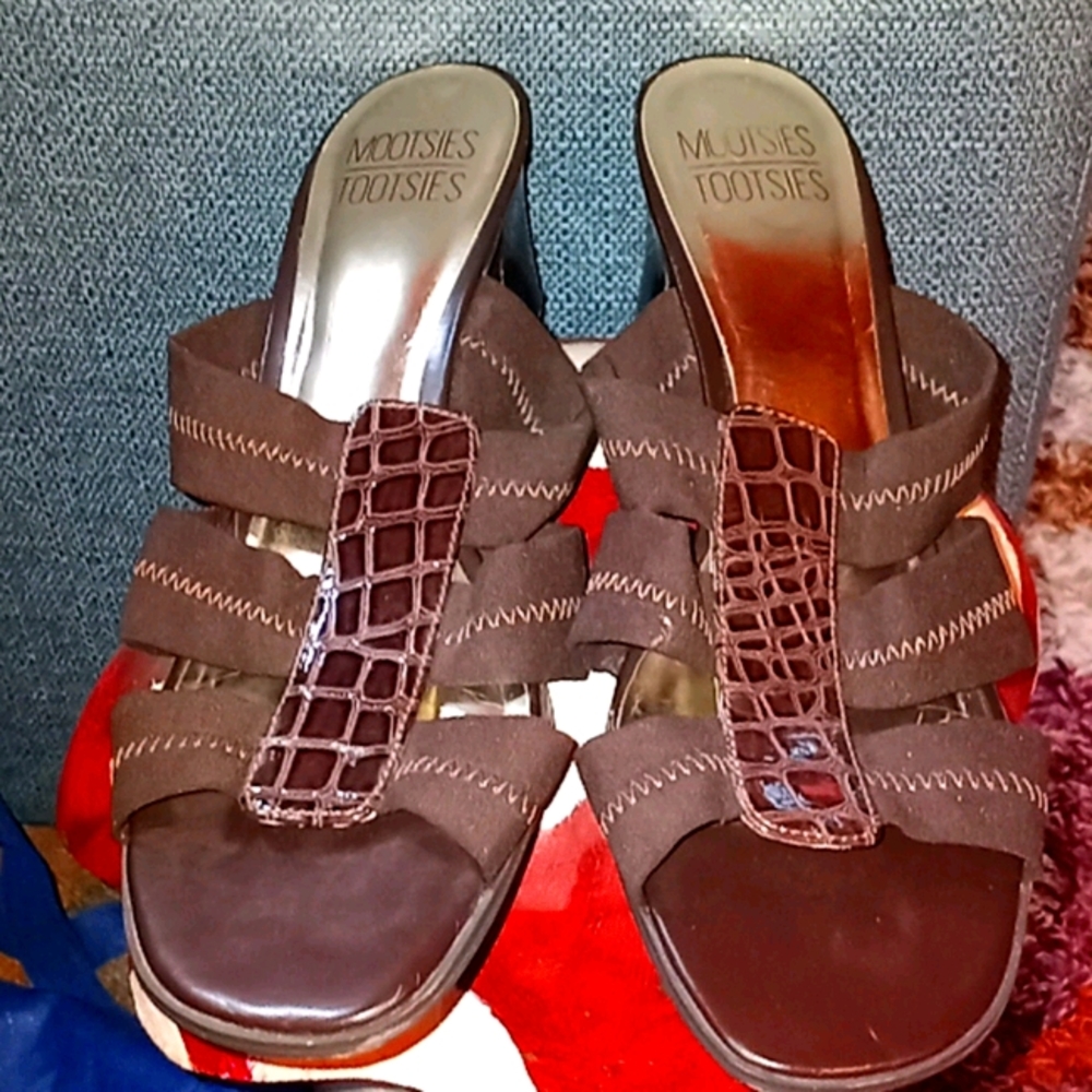 Mootsie Tootsie sandals